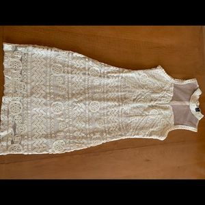 Elegant lace bodycon dress